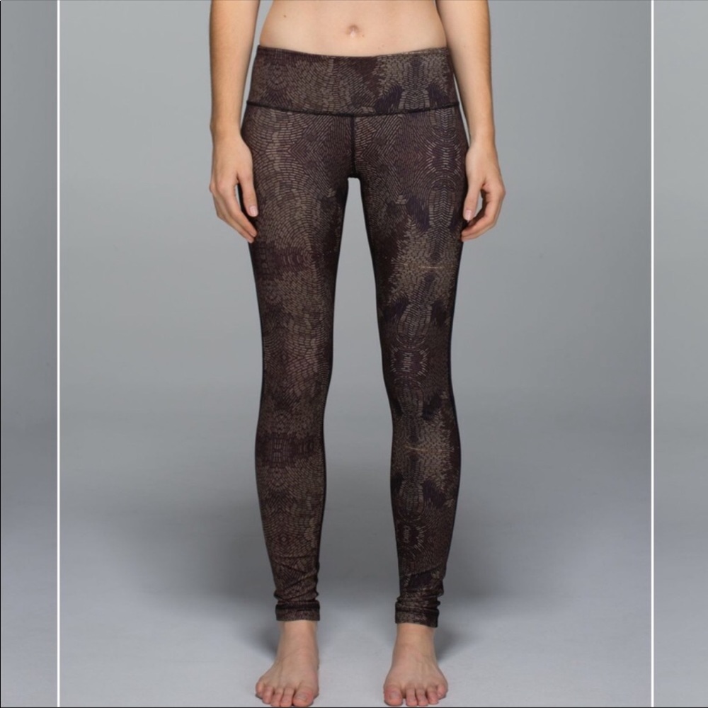 Lululemon | Wonder Under Golden Cashew Goddess